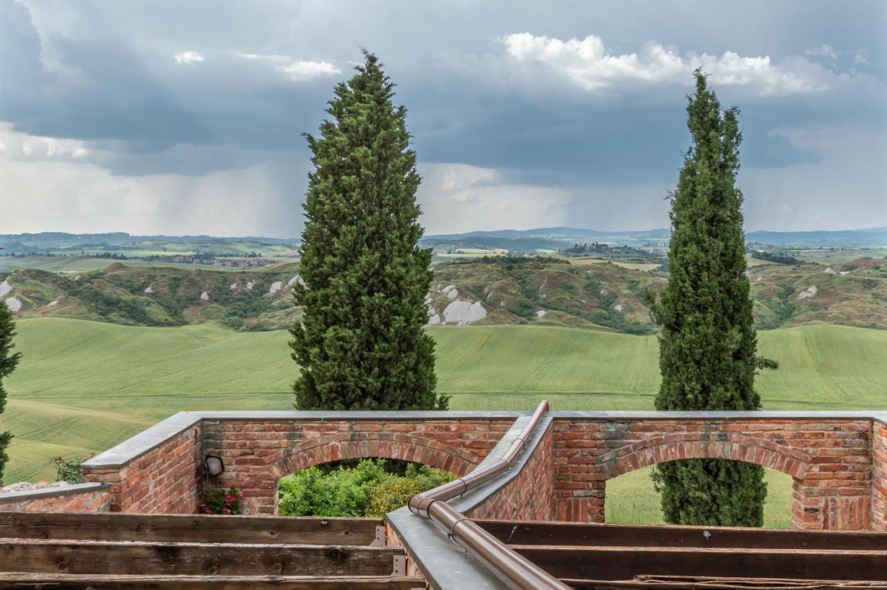 Tuscany Balcony: Crete Senesi Casetta Buitenkant foto