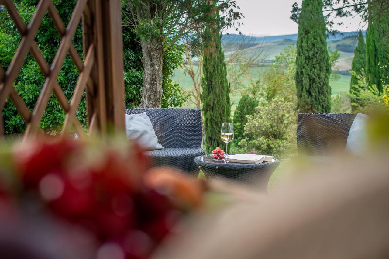 Tuscany Balcony: Crete Senesi Casetta Buitenkant foto